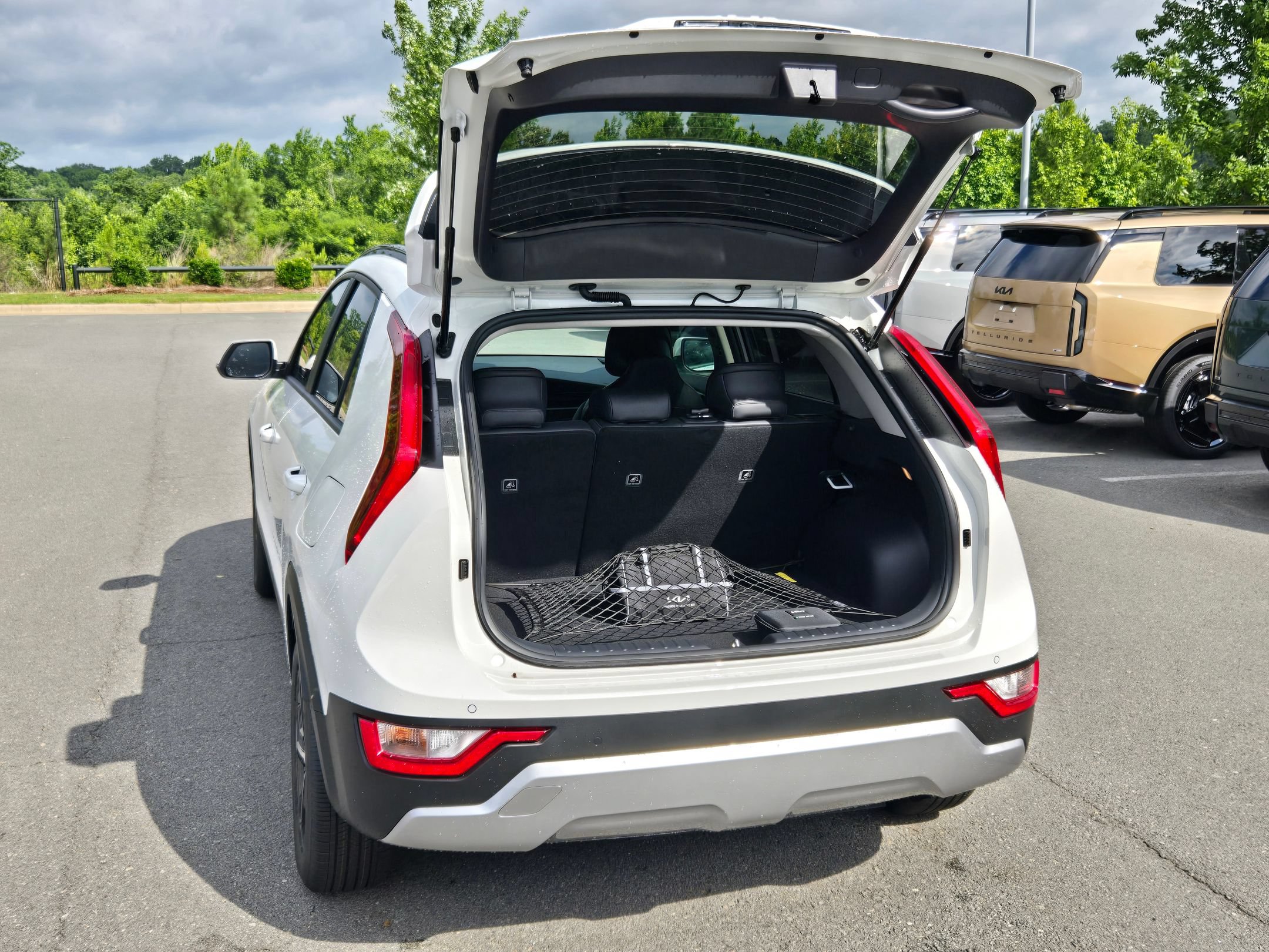 New 2026 Kia Niro EX FWD image 18