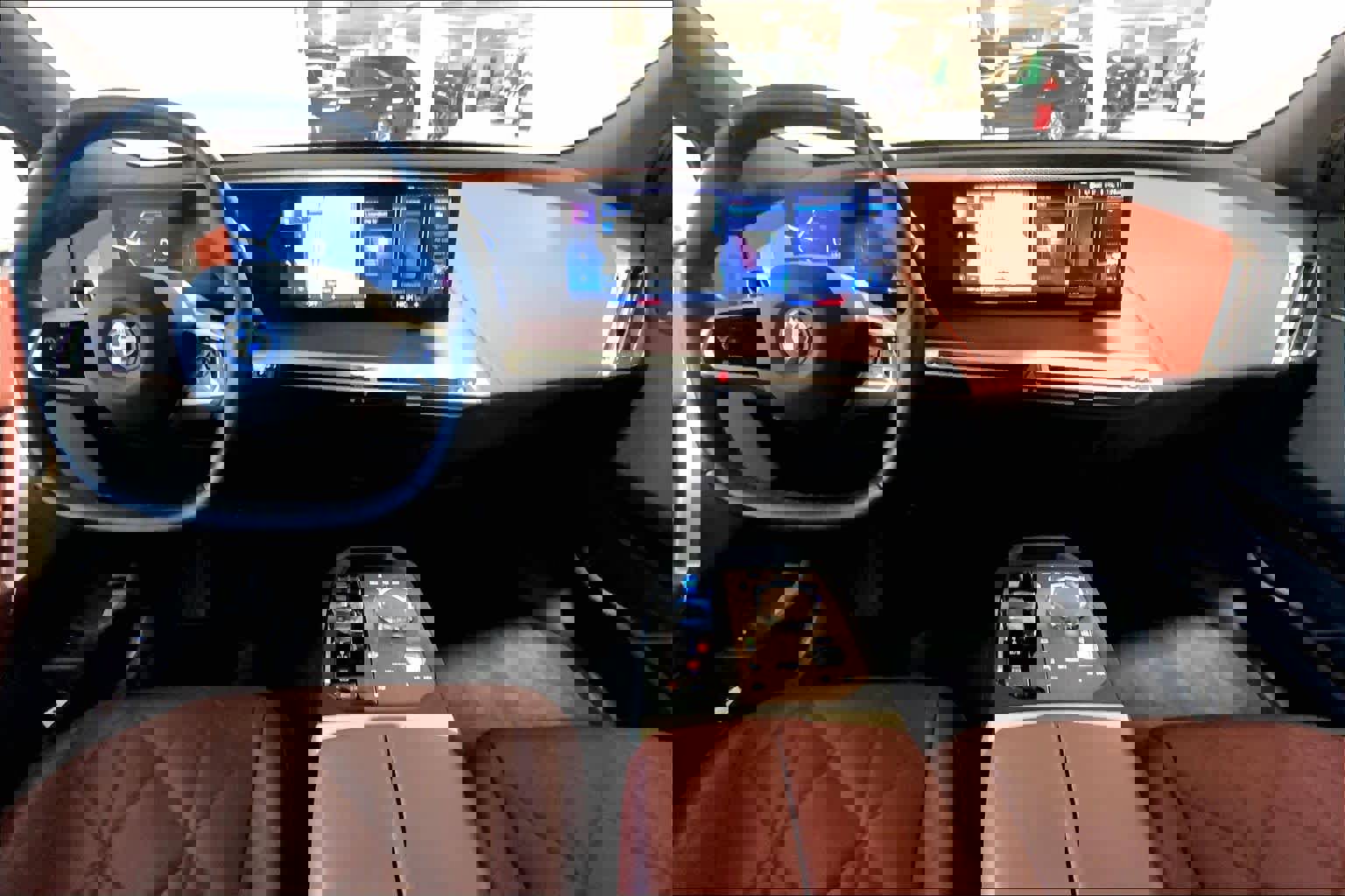 Used 2023 BMW iX xDrive50 w/ Premium Package image 16