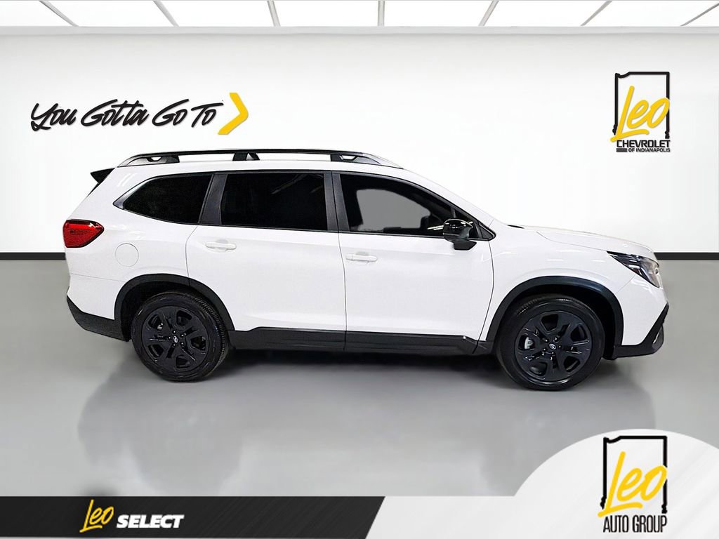 Used 2025 Subaru Ascent Bronze Edition image 4