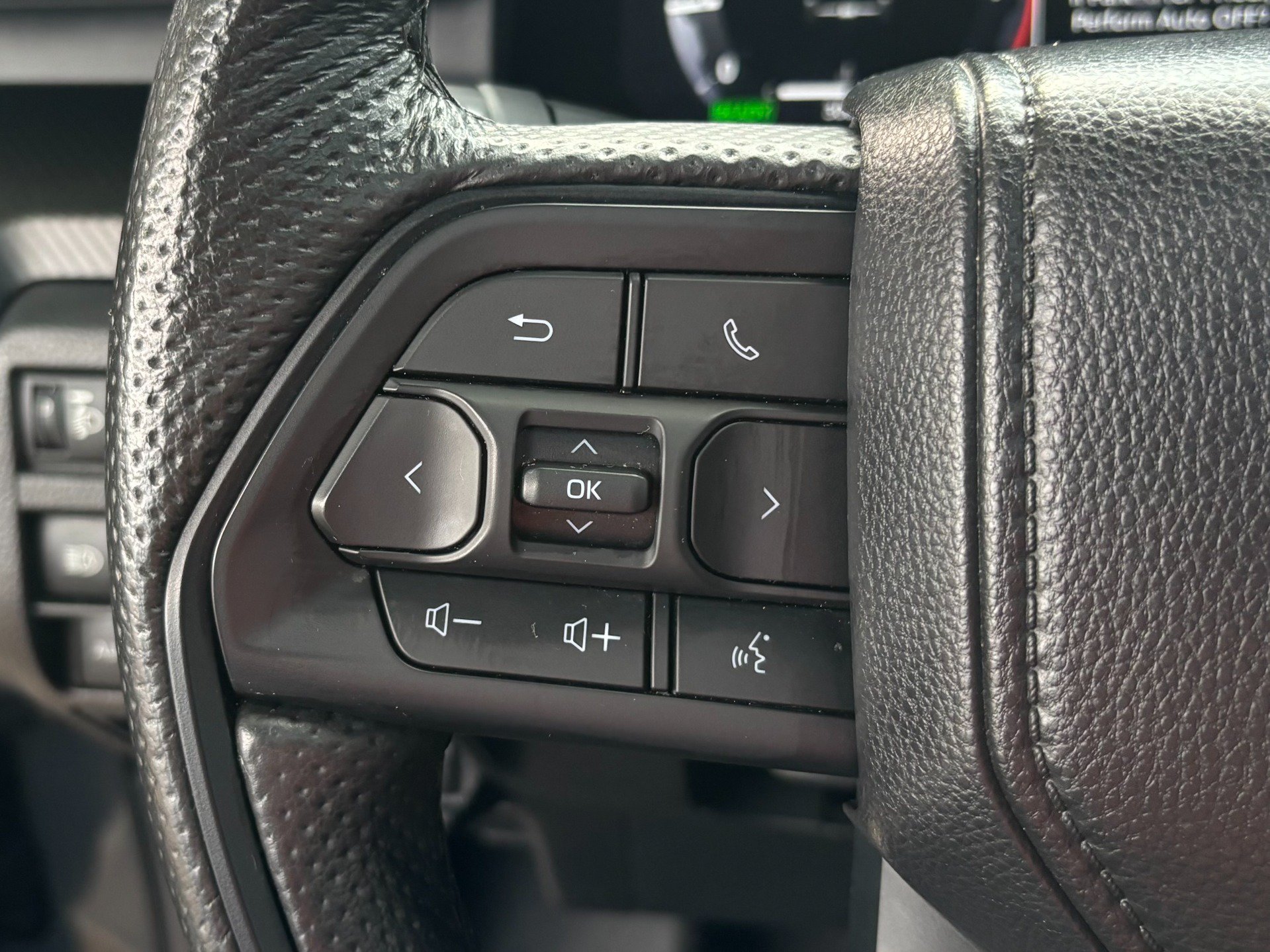 Used 2024 Toyota Tacoma TRD Pro AWD/4WD image 34