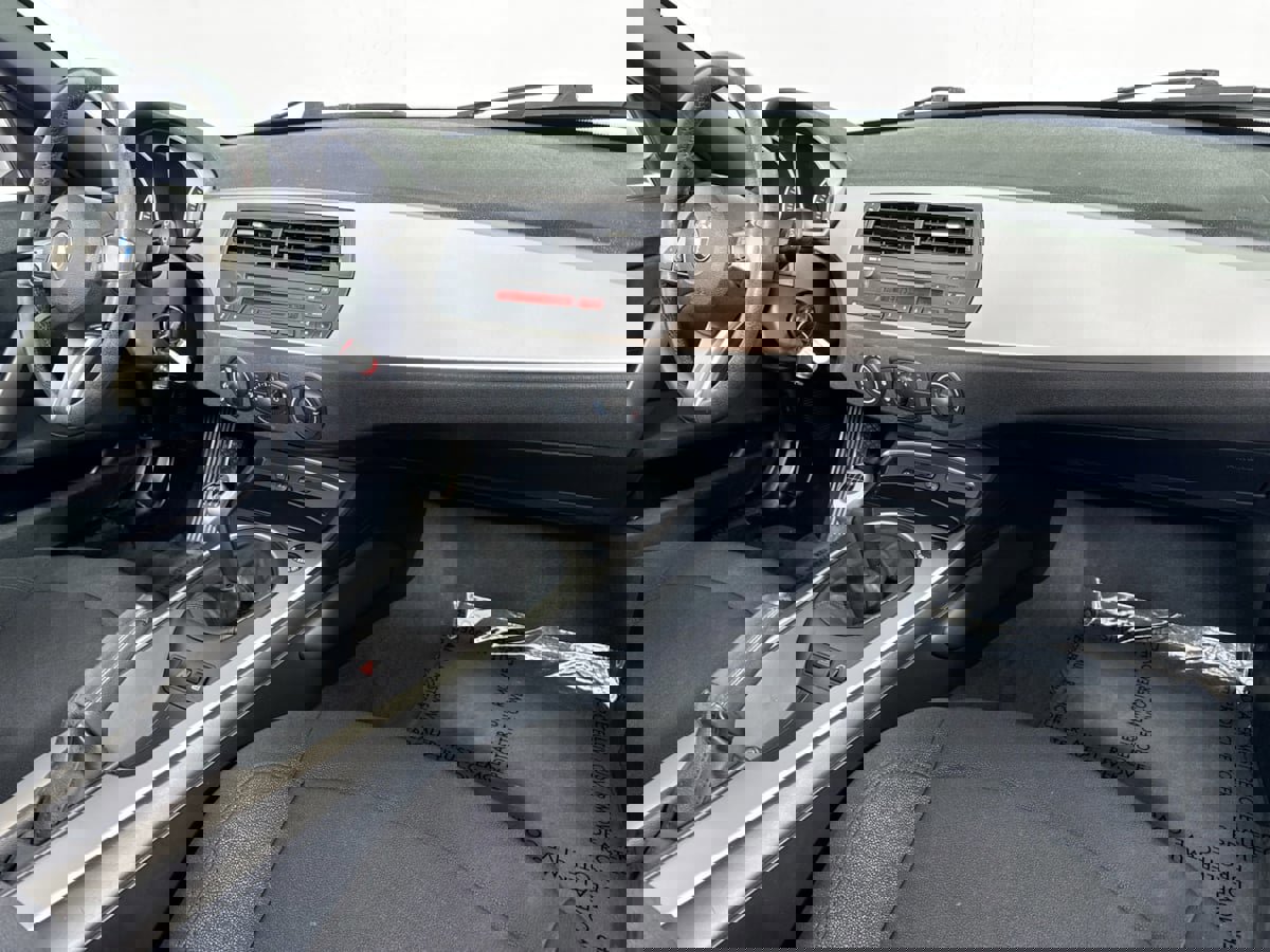 Used 2007 BMW Z4 3.0i image 25