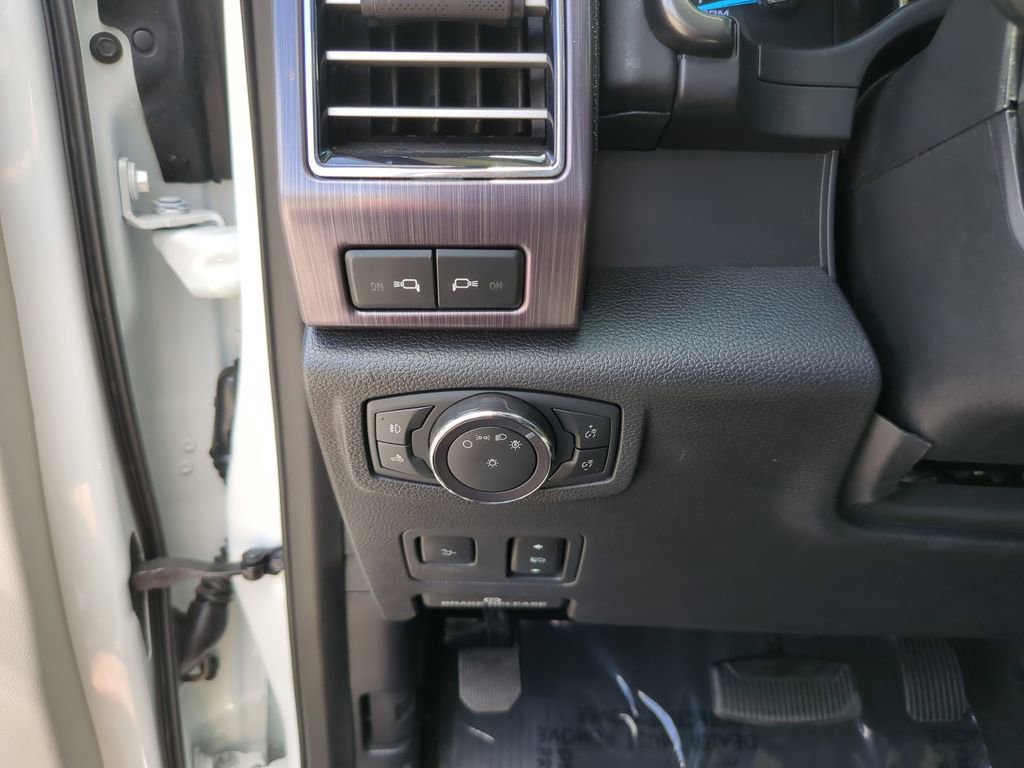 Used 2020 Ford F250 Limited w/ FX4 Off-Road Package AWD/4WD image 26