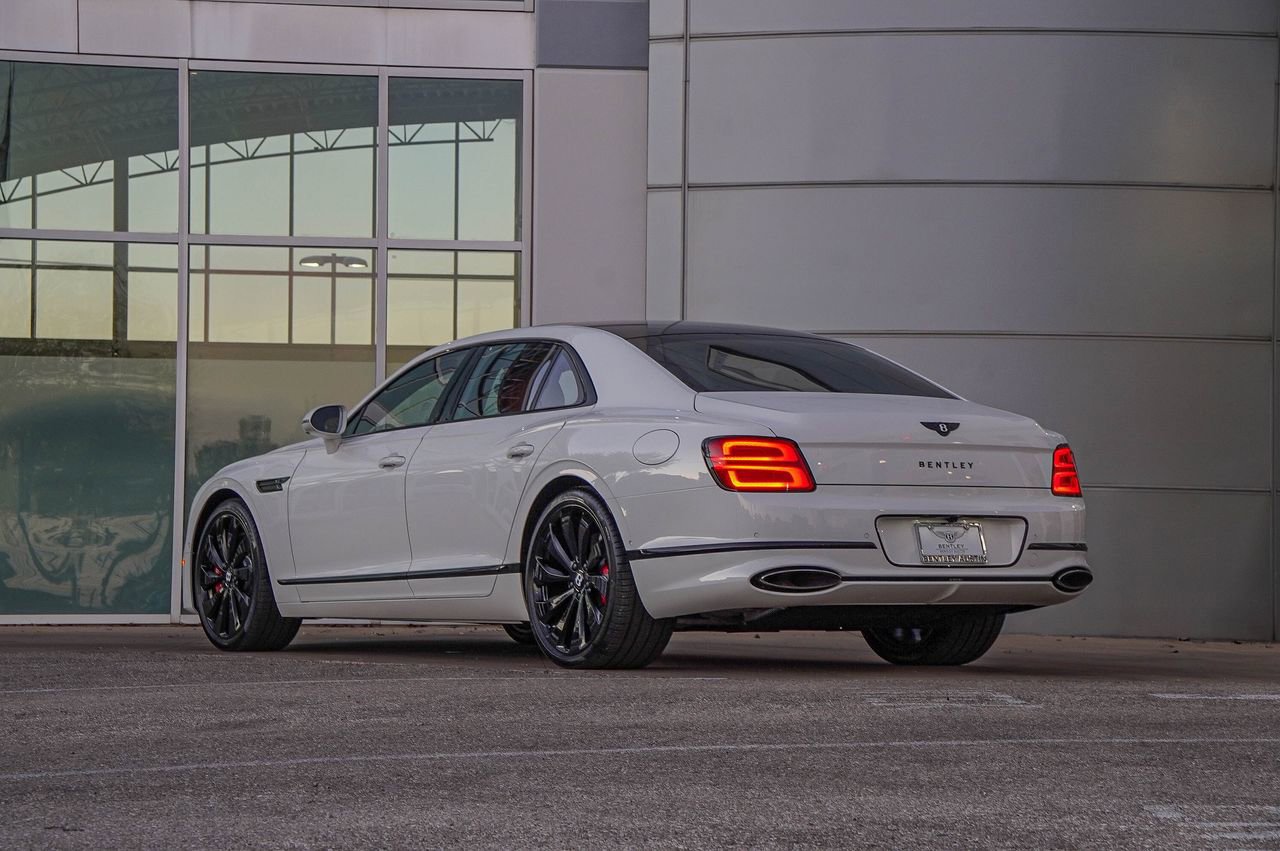 New 2026 Bentley Flying Spur Plug-In Hybrid image 15