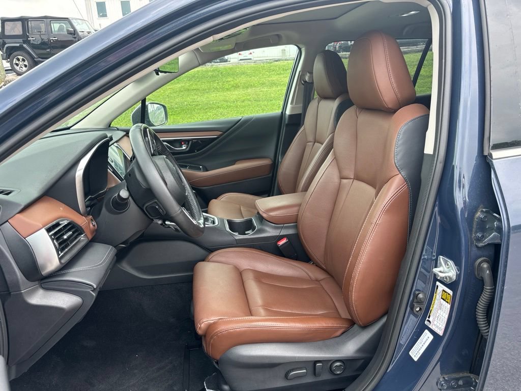 Used 2023 Subaru Outback Touring XT AWD/4WD image 6