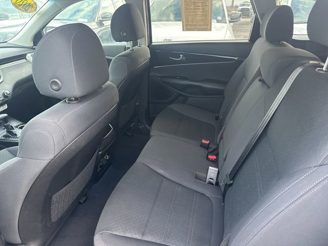 Used 2020 Kia Sorento S image 7