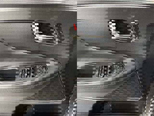 Used 2023 Hyundai Santa Fe Limited image 5