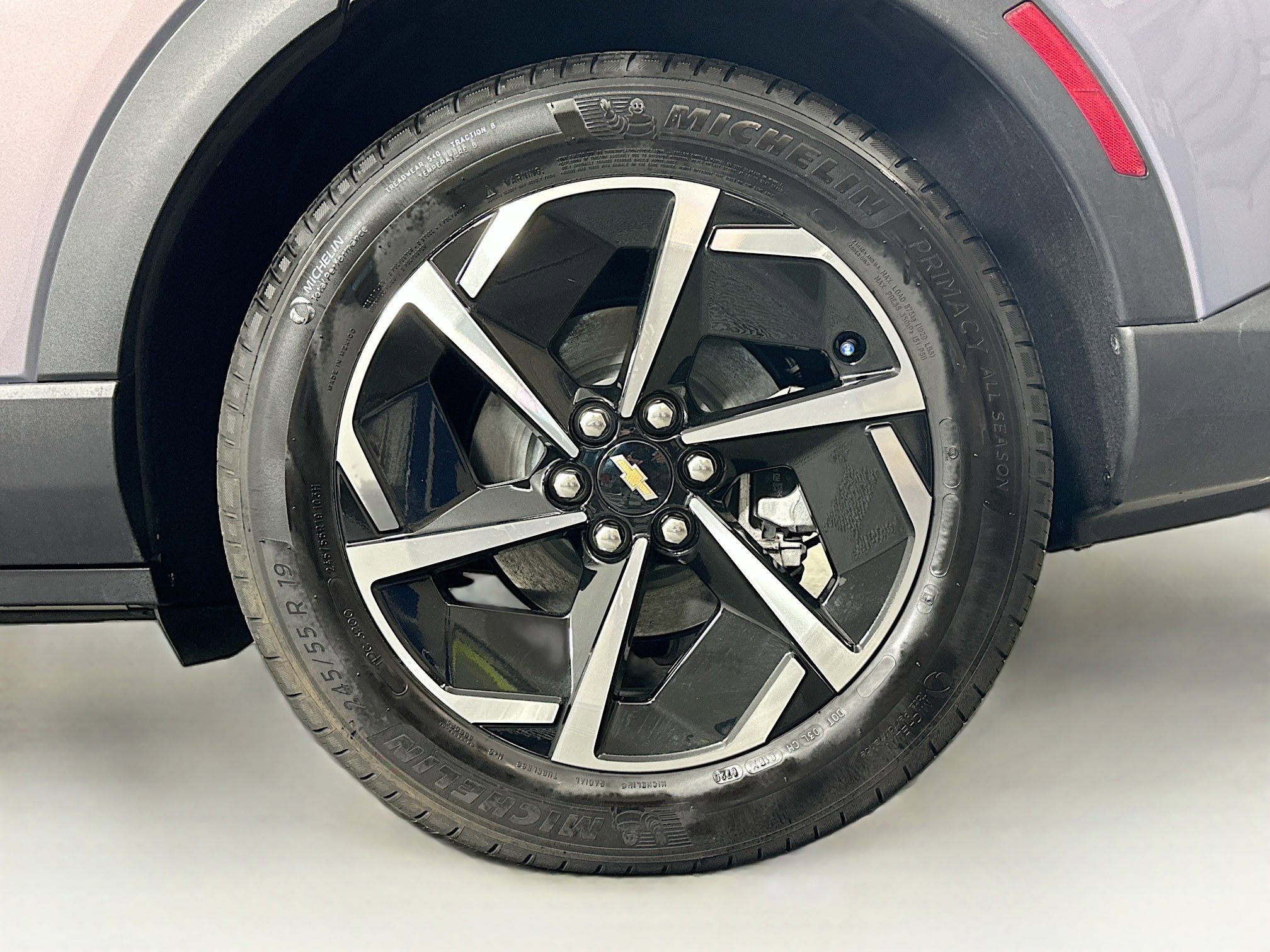 Used 2025 Chevrolet Equinox EV LT image 11