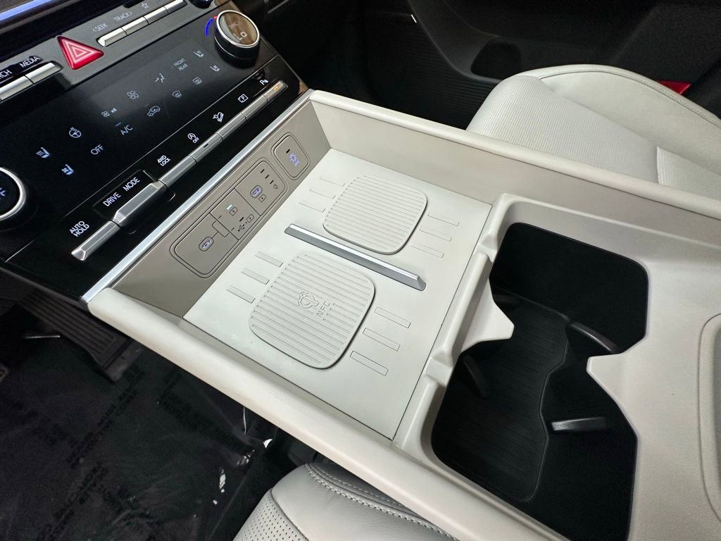 Used 2024 Hyundai Santa Fe Limited image 19