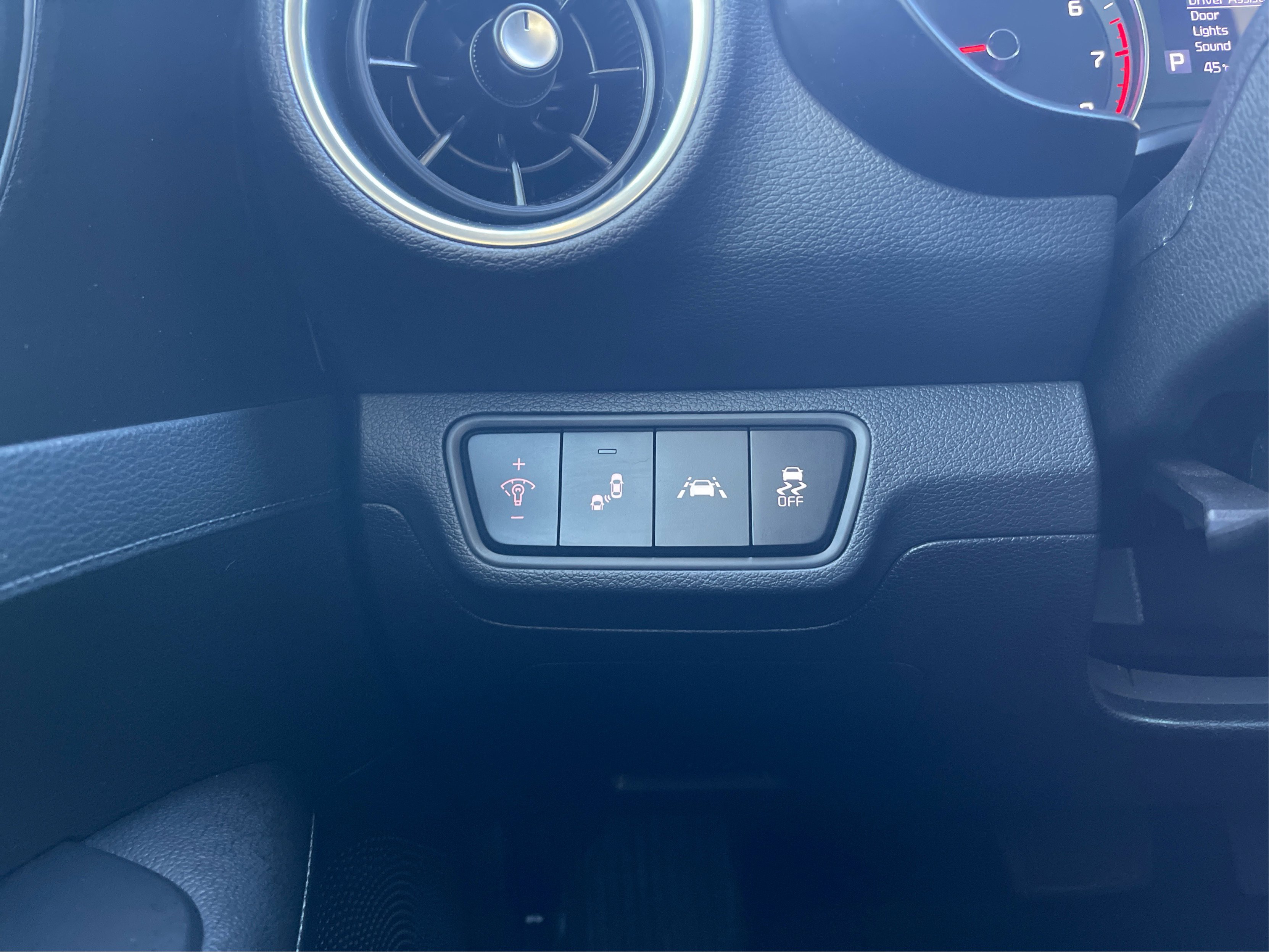 Used 2019 Kia Forte EX image 34