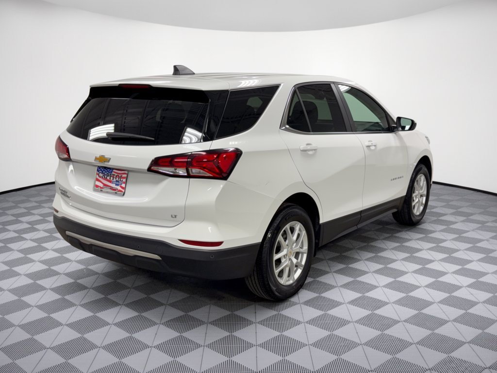 Used 2024 Chevrolet Equinox LT w/ LPO, Floor Liner Package FWD image 9