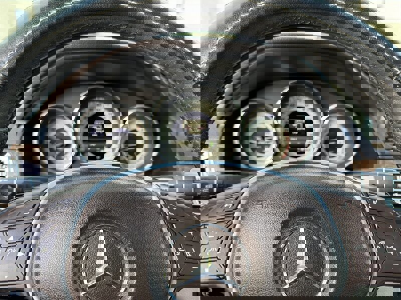 Used 2014 Mercedes-Benz E 250 BlueTEC Sedan image 23