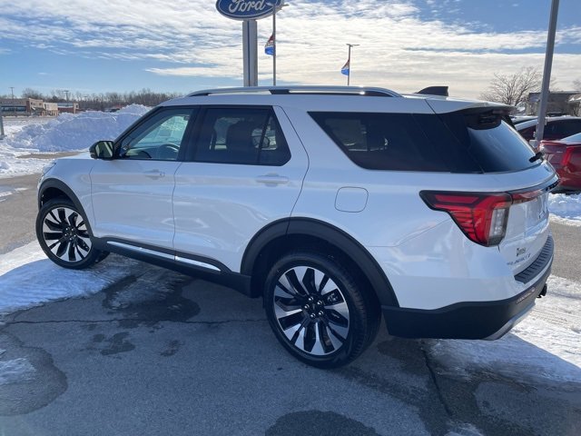 New 2026 Ford Explorer Platinum image 8