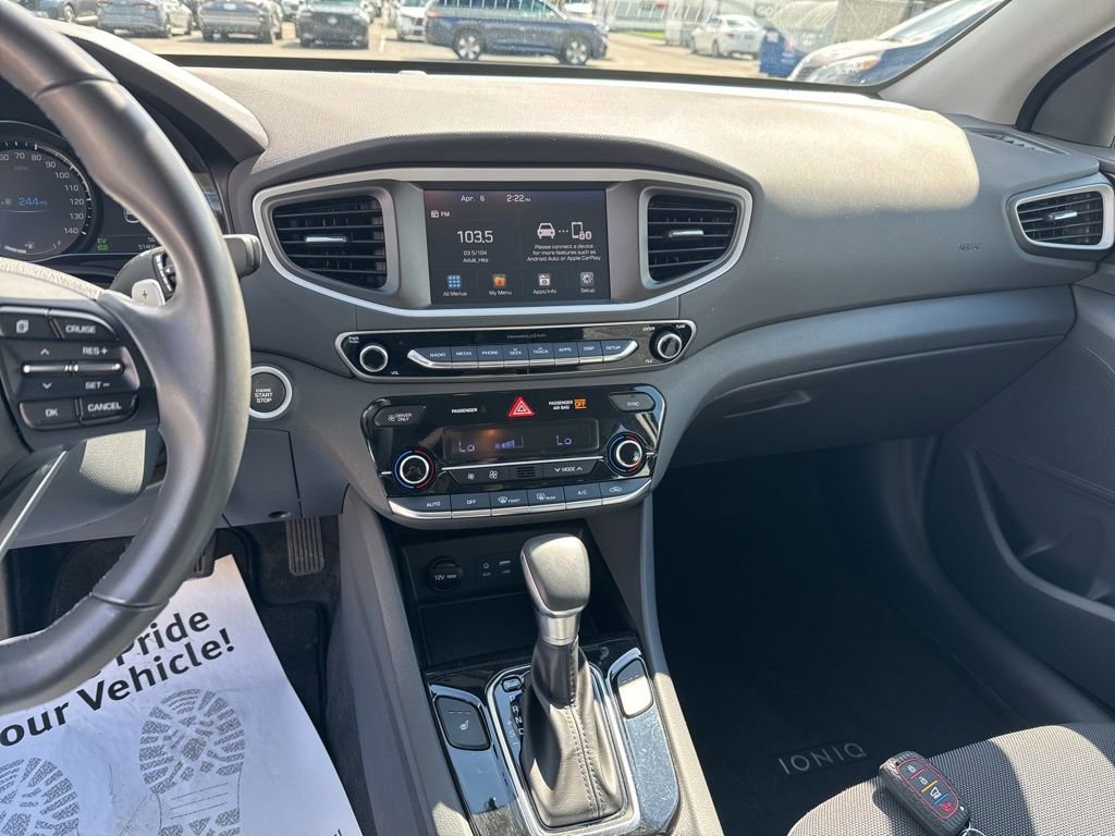 Used 2018 Hyundai Ioniq SEL image 18