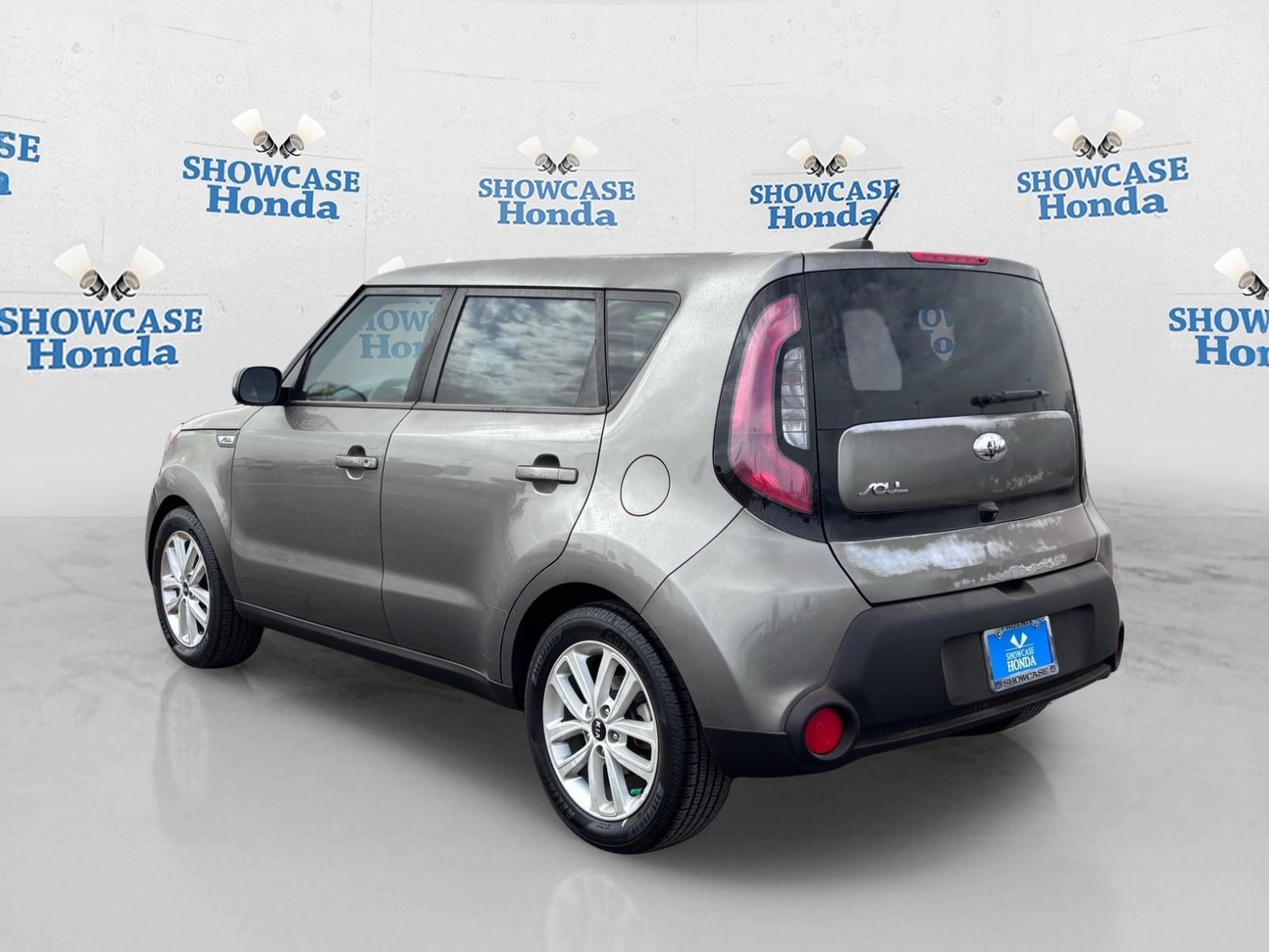 Used 2018 Kia Soul + FWD image 5