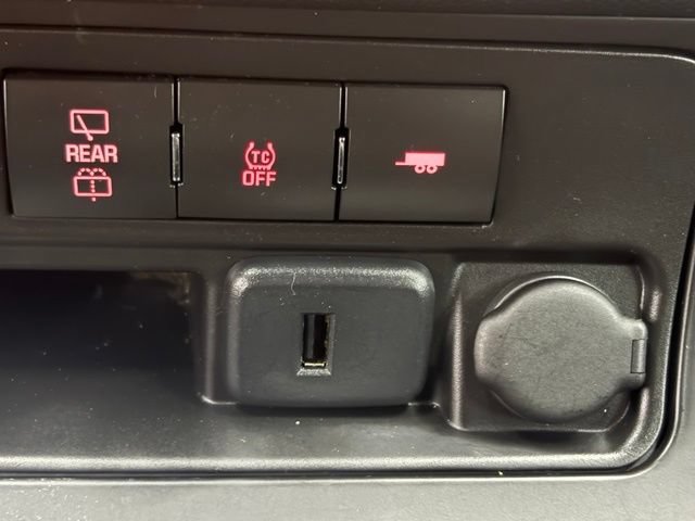 Used 2015 GMC Acadia SLE AWD/4WD image 26