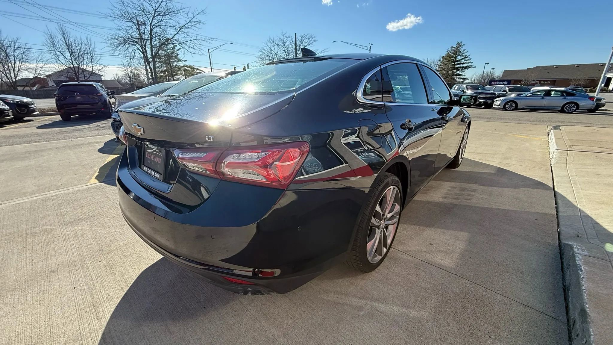 Used 2024 Chevrolet Malibu LT image 3