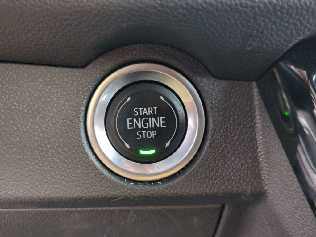 Used 2024 Chevrolet Traverse LT w/ Enhanced Driving Package image 22