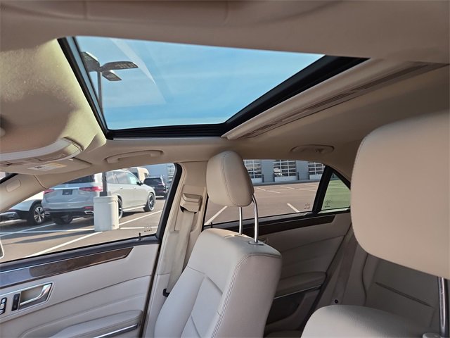 Used 2014 Mercedes-Benz E 350 4MATIC Sedan image 27
