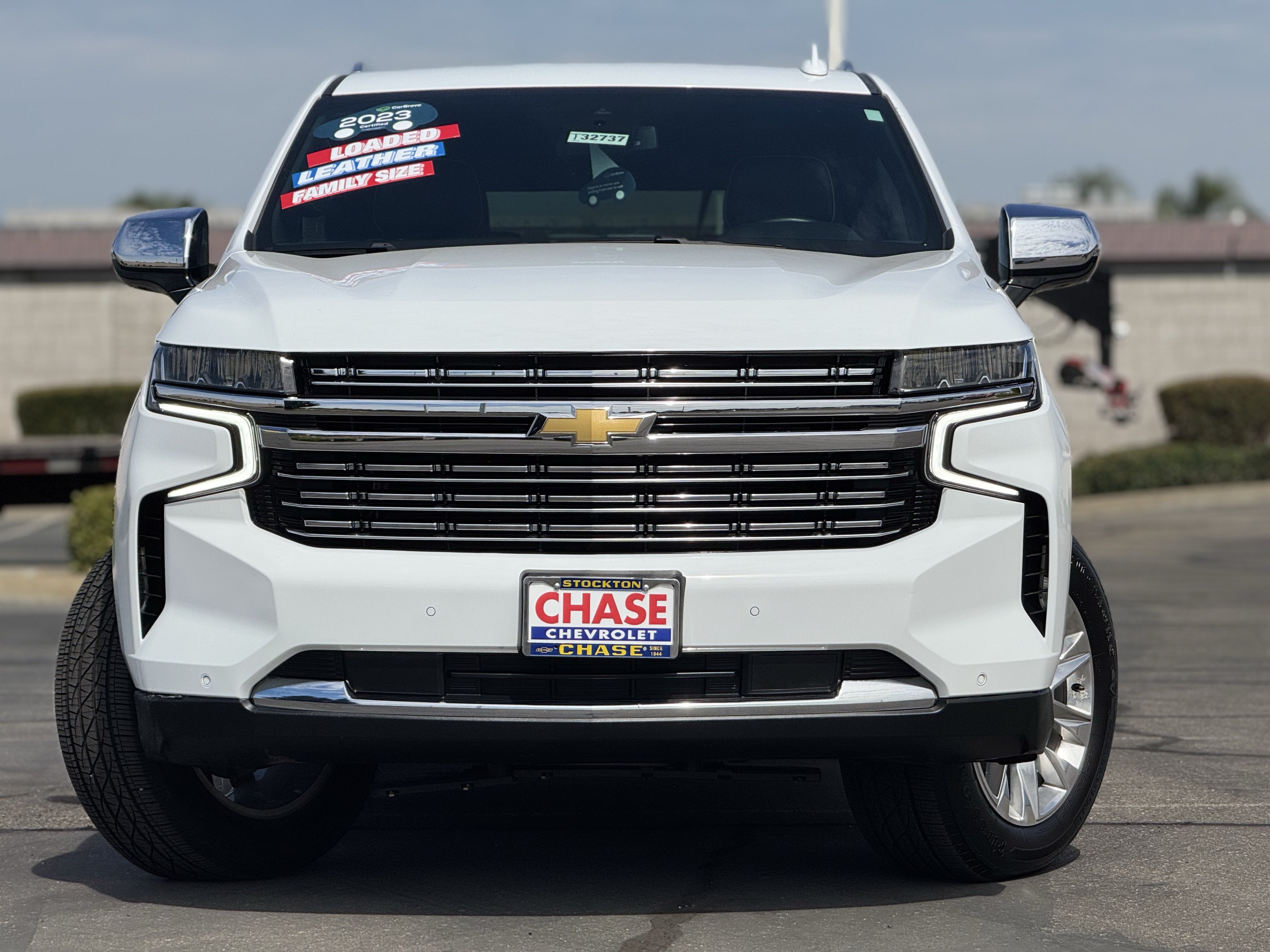 Certified 2023 Chevrolet Suburban Premier RWD image 2