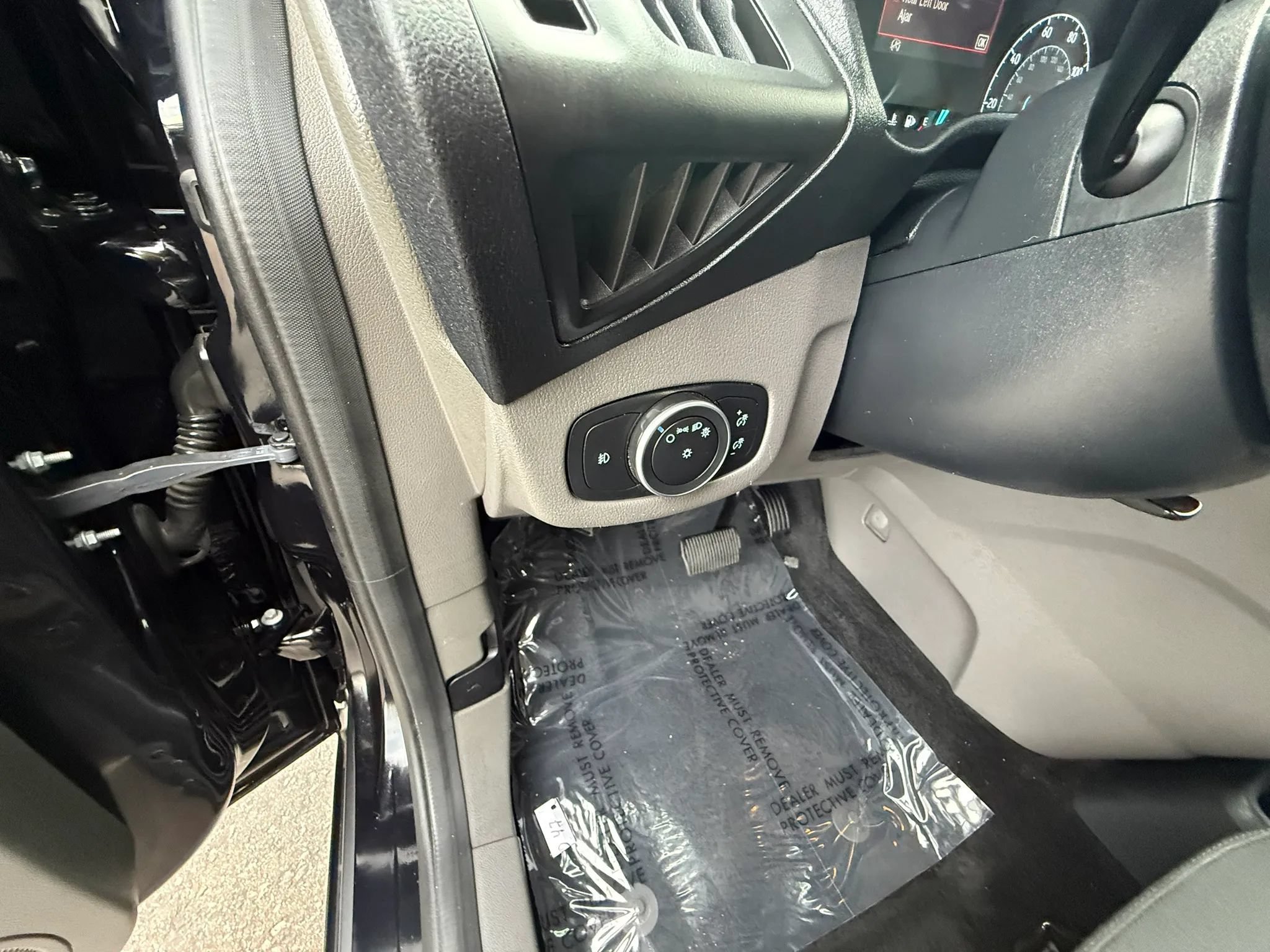 Used 2021 Ford Transit Connect XLT FWD image 15