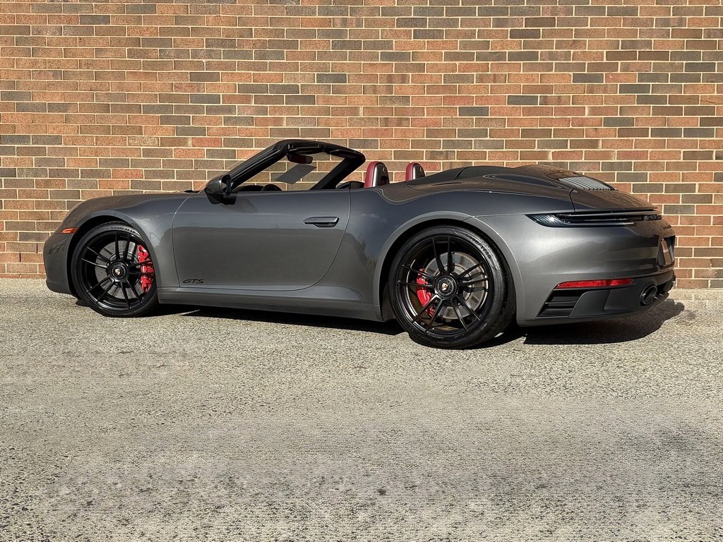 Certified 2022 Porsche 911 Carrera GTS image 3
