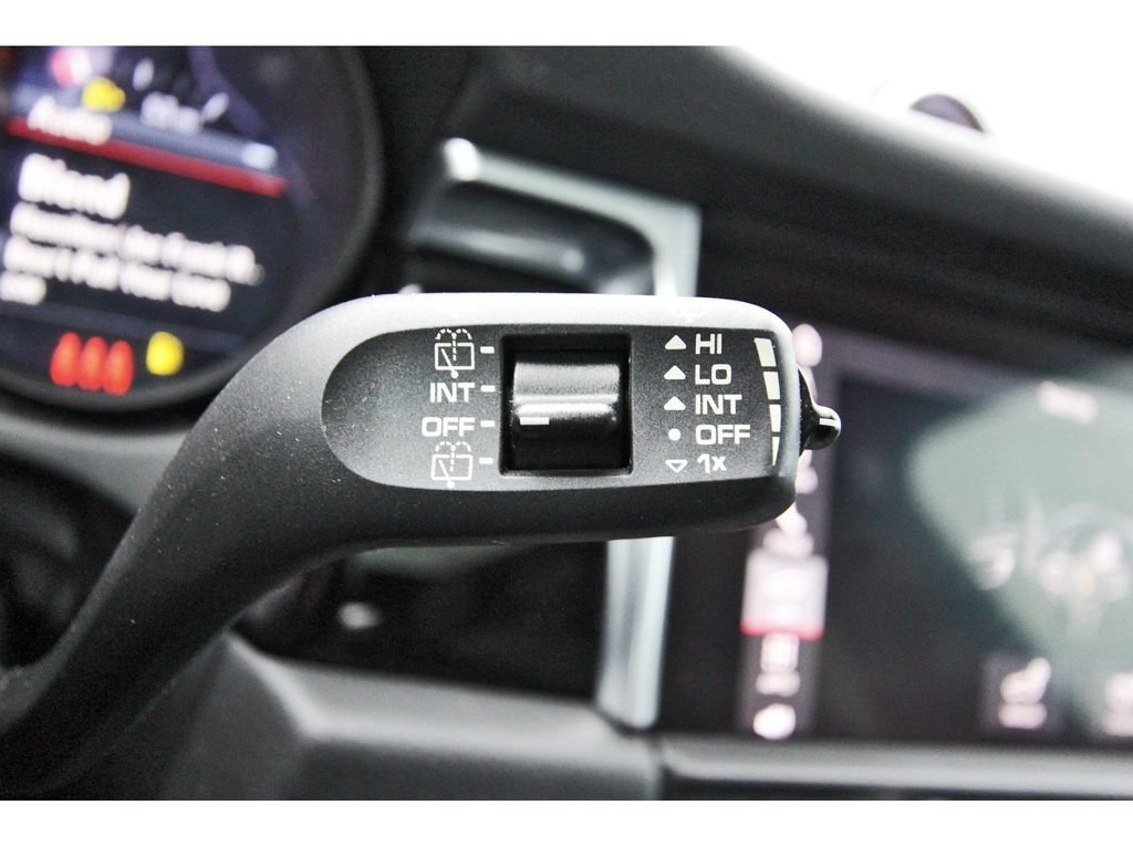 Used 2021 Porsche Macan S AWD/4WD image 19