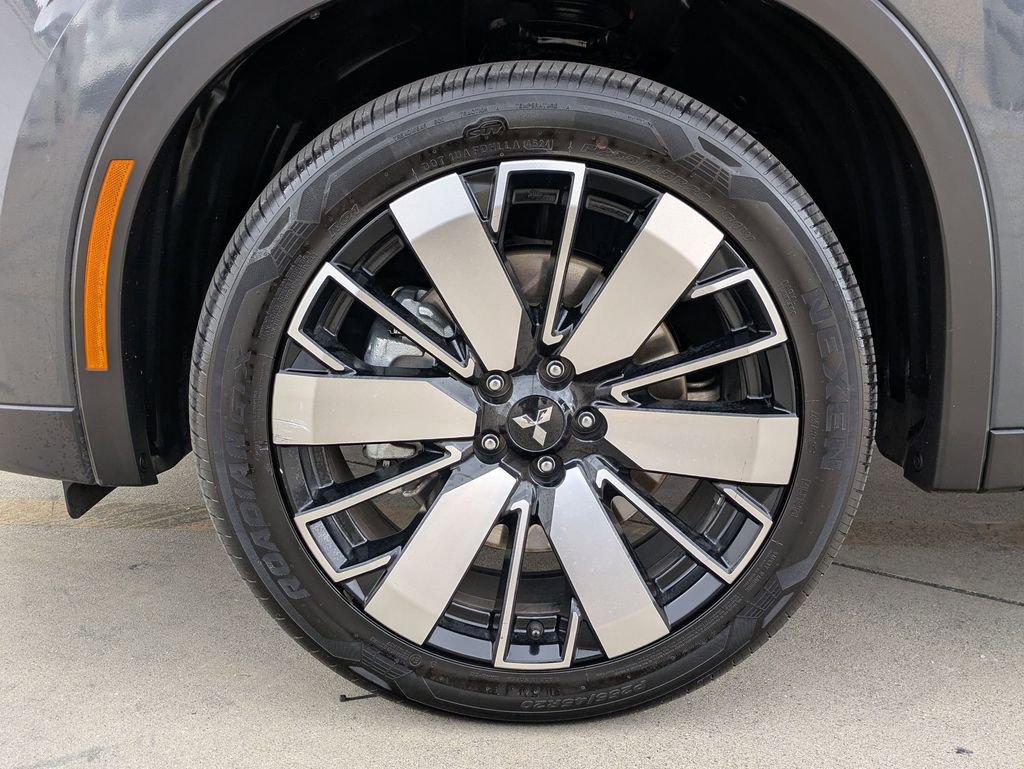 Used 2025 Mitsubishi Outlander SE AWD/4WD image 30