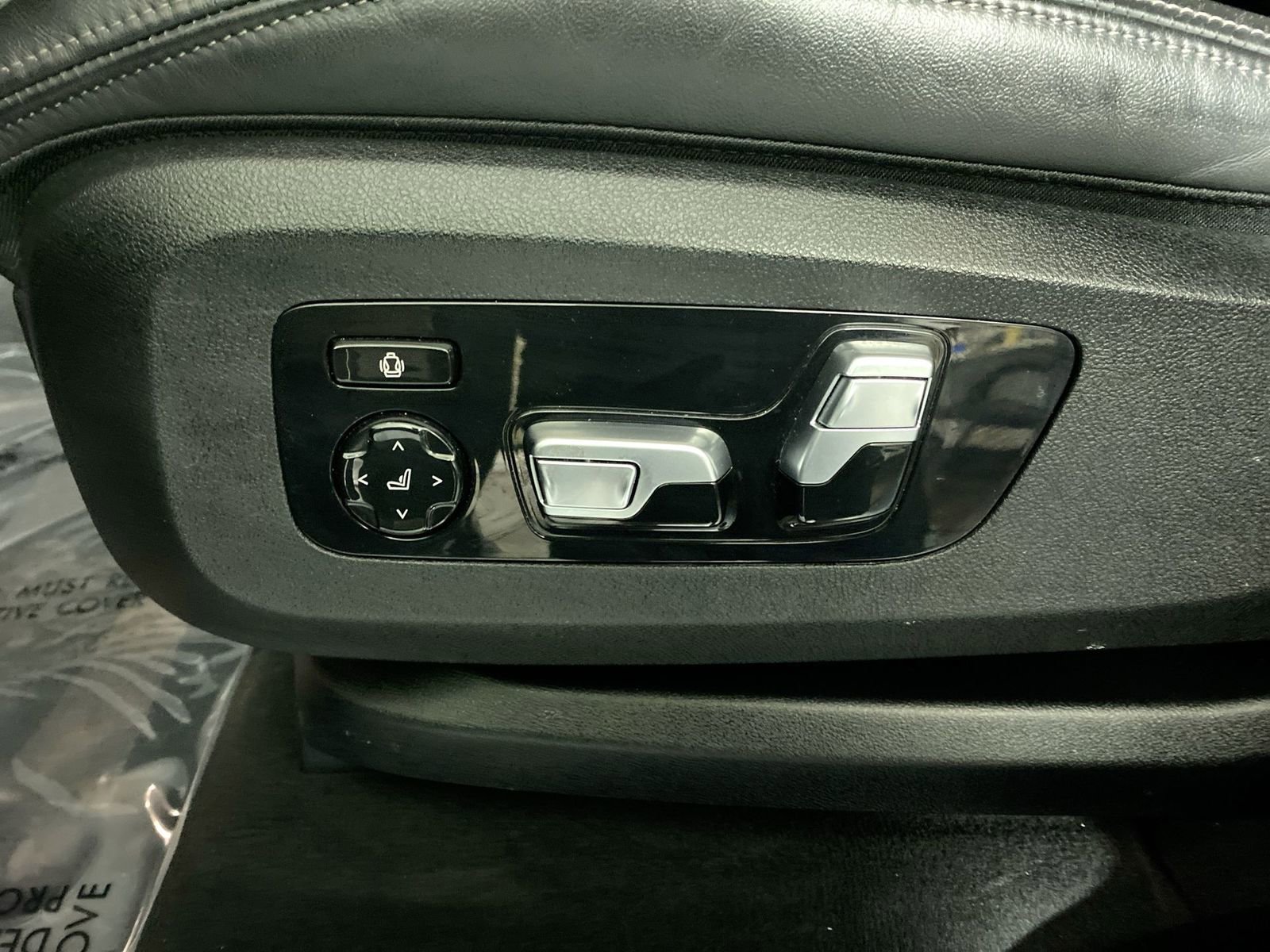 Used 2022 BMW X5 xDrive40i w/ Premium Package image 21