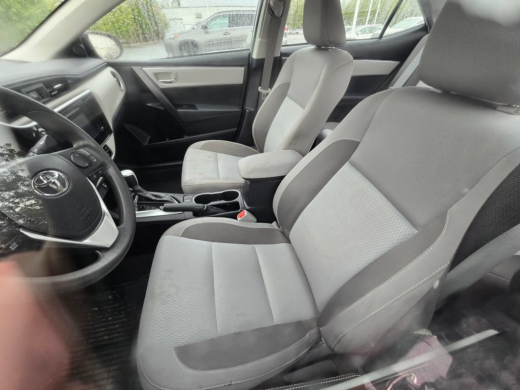 Used 2019 Toyota Corolla LE FWD image 22