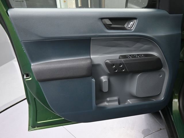 Used 2025 Ford Maverick XL w/ Equipment Group 102A image 41