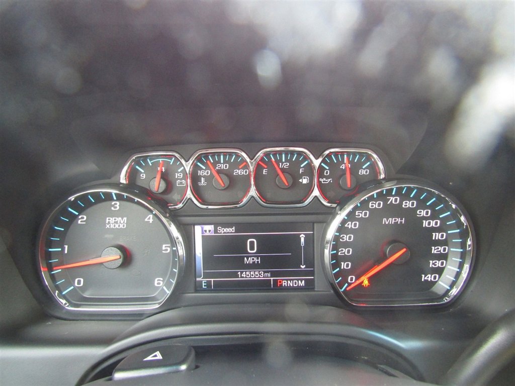 Used 2016 Chevrolet Suburban LS AWD/4WD image 31