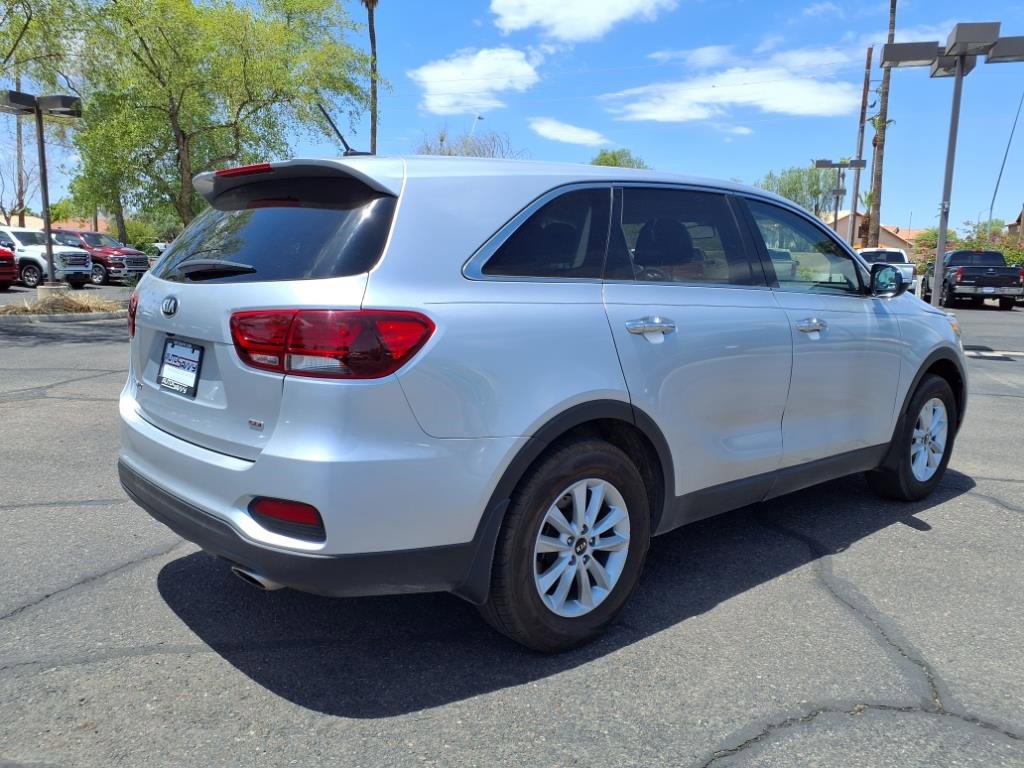 Used 2020 Kia Sorento LX image 4