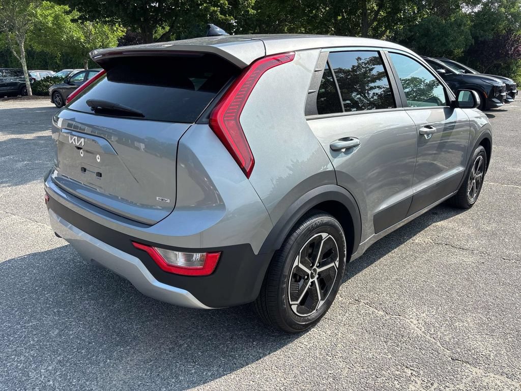 Certified 2023 Kia Niro LX FWD image 3