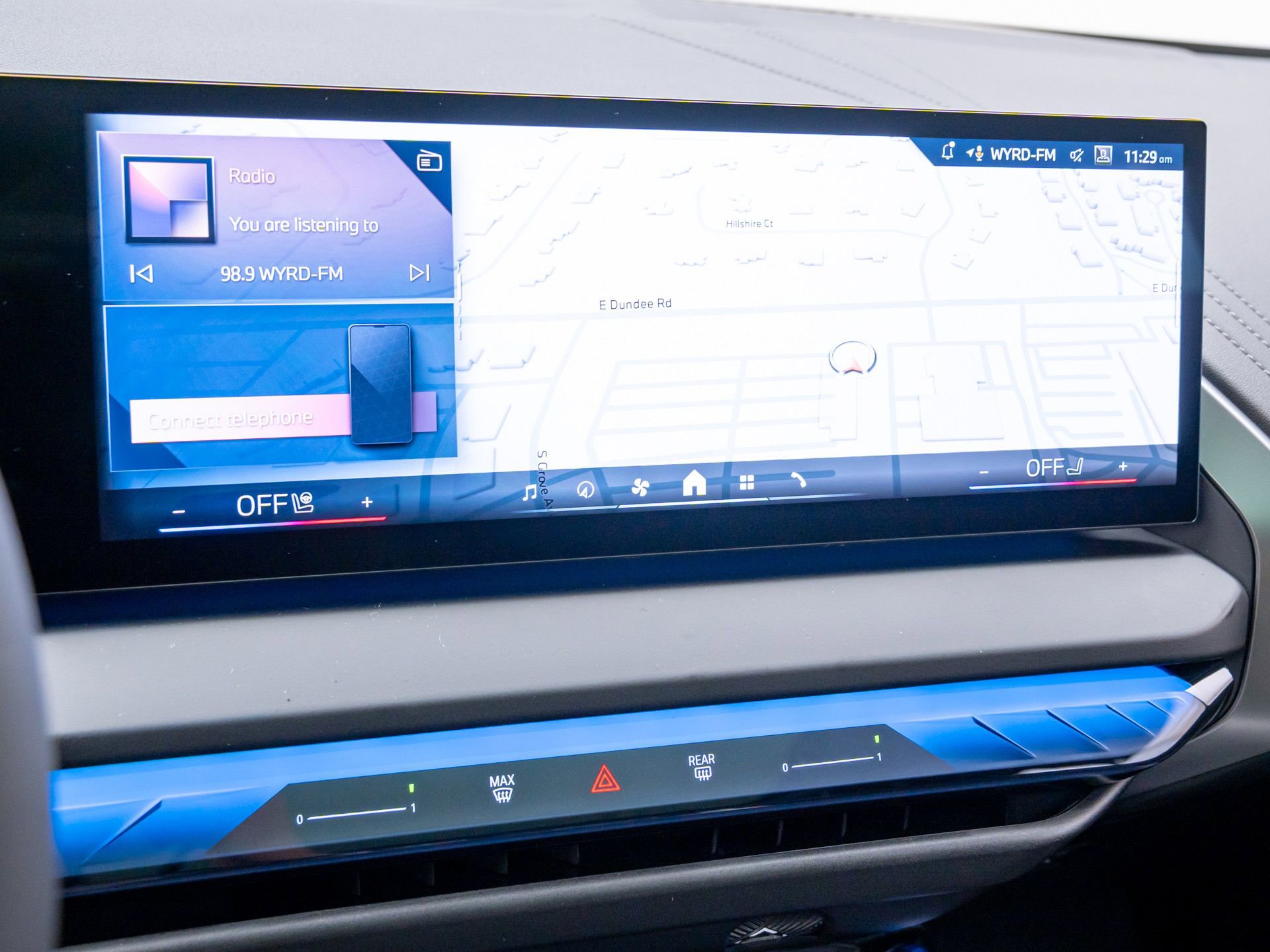 Certified 2025 BMW X3 xDrive30i w/ Premium Package image 23