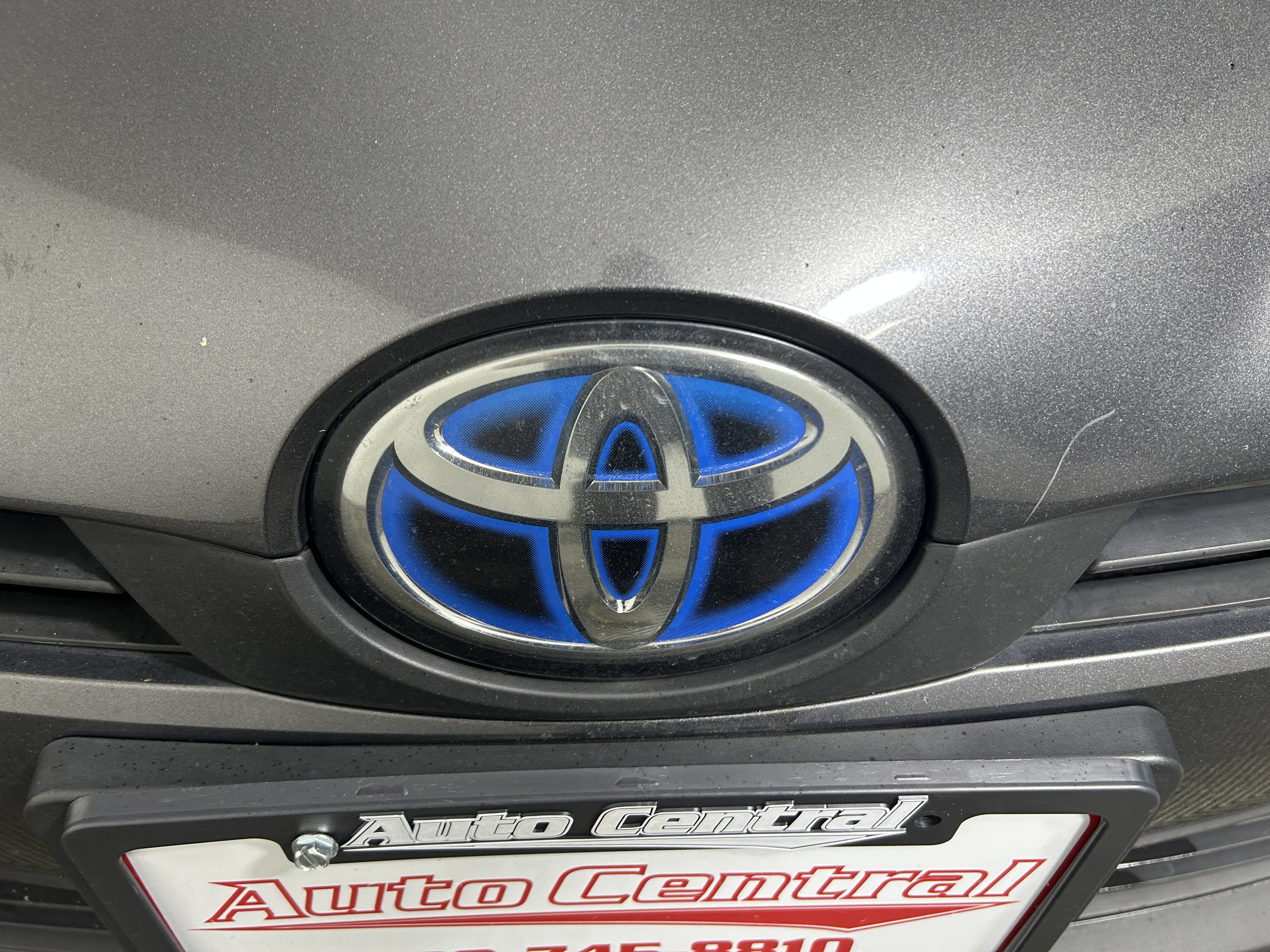 Used 2019 Toyota Prius XLE image 7