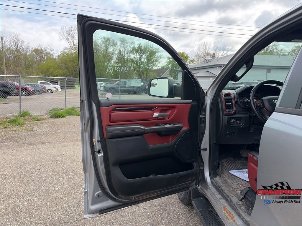 Used 2019 RAM 1500 Rebel w/ Level 2 Equipment Group AWD/4WD image 13