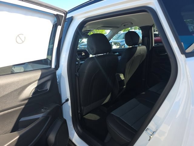 New 2026 Chevrolet Trax LT w/ Midnight Edition FWD image 23