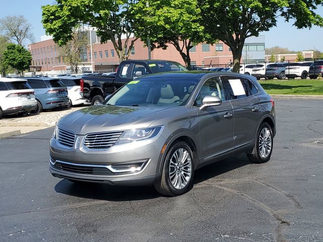 Used 2016 Lincoln MKX Reserve w/ Driver Assistance Package AWD/4WD image 2