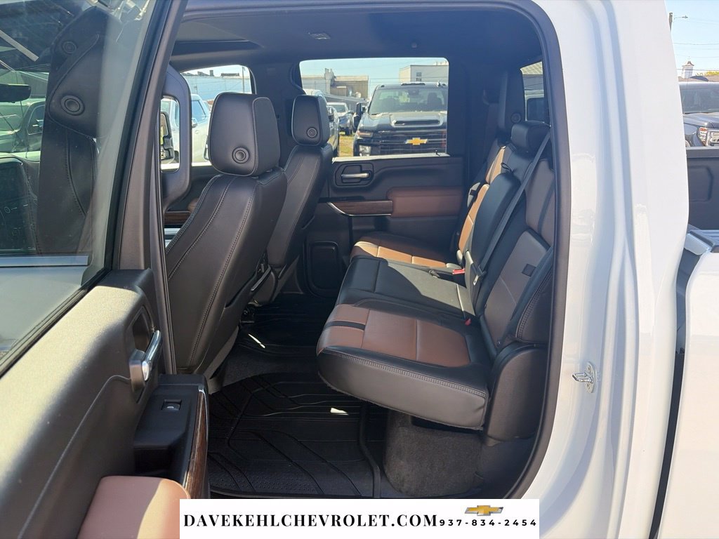 Used 2022 Chevrolet Silverado 3500 High Country AWD/4WD image 21