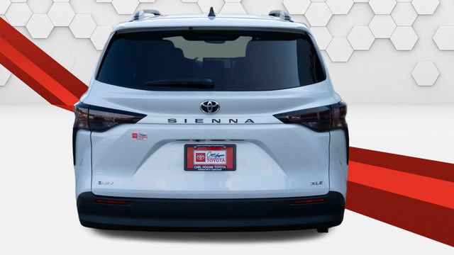 New 2026 Toyota Sienna XLE FWD image 4