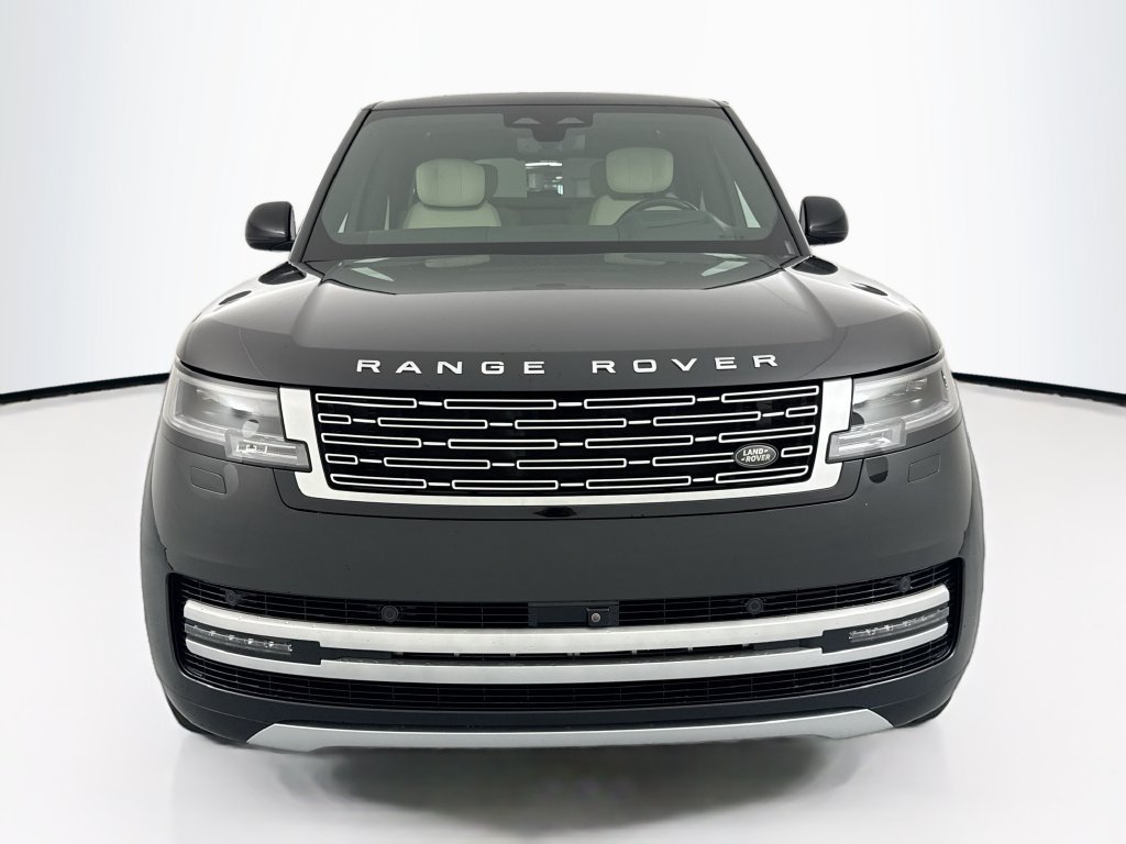 Certified 2025 Land Rover Range Rover Autobiography AWD/4WD image 2