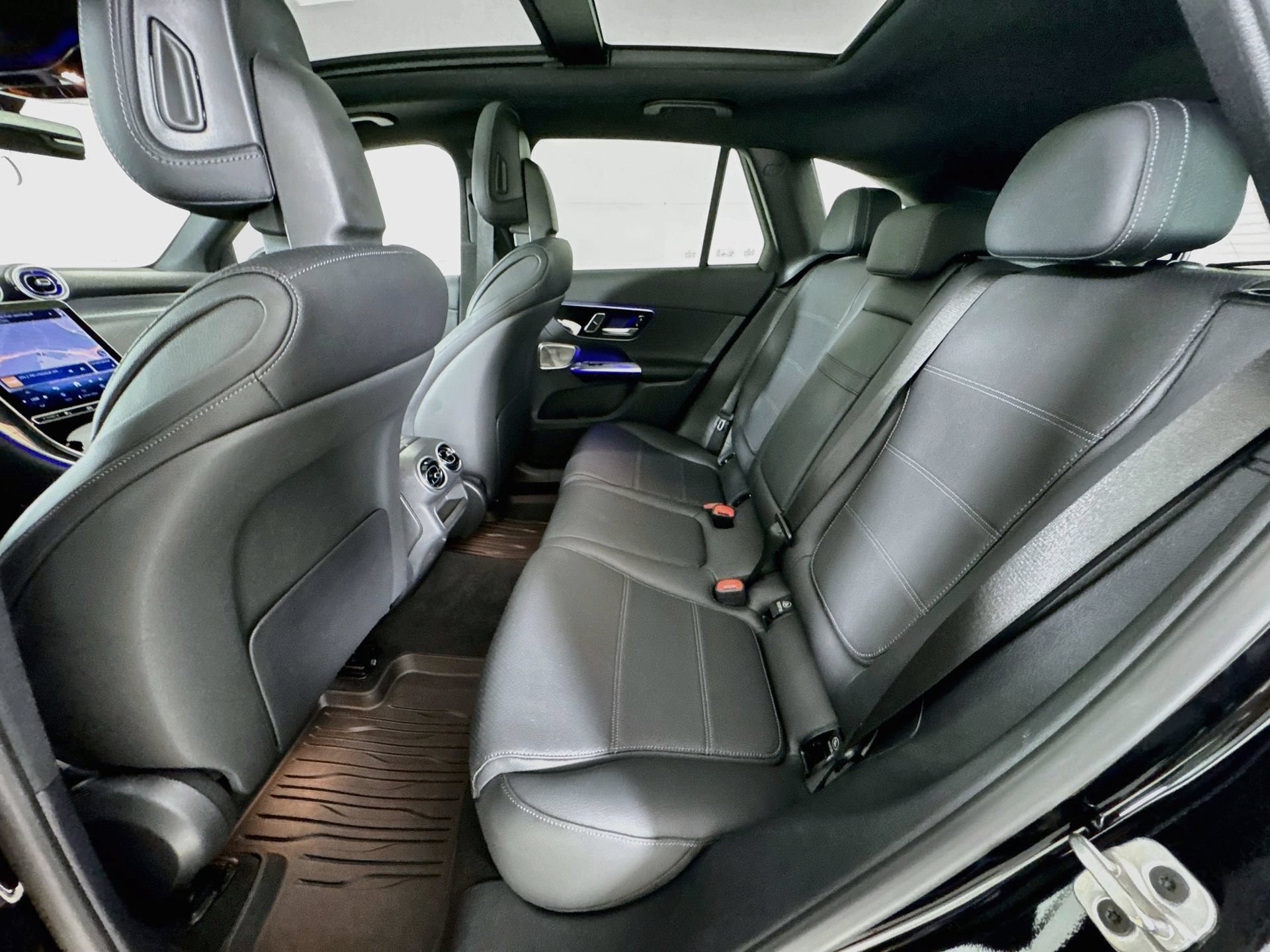 Certified 2026 Mercedes-Benz GLC 300 4MATIC image 27
