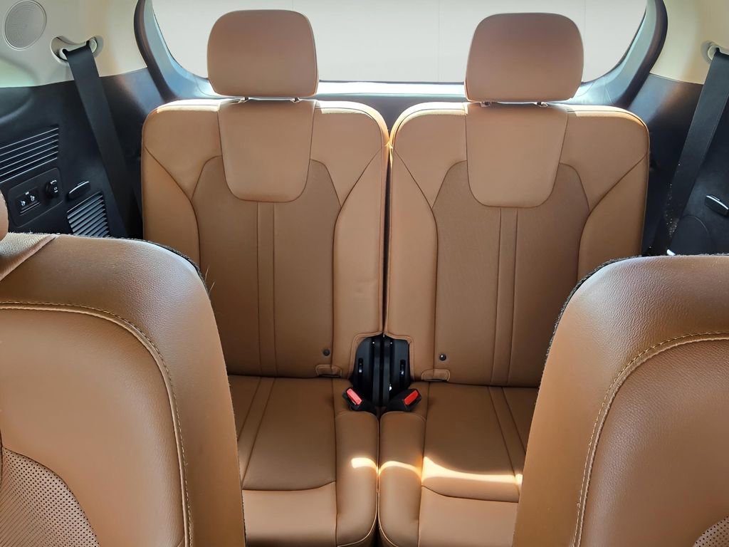 Used 2023 Kia Sorento SX Prestige image 30