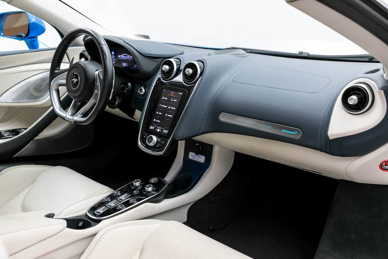 Used 2020 McLaren GT RWD image 33