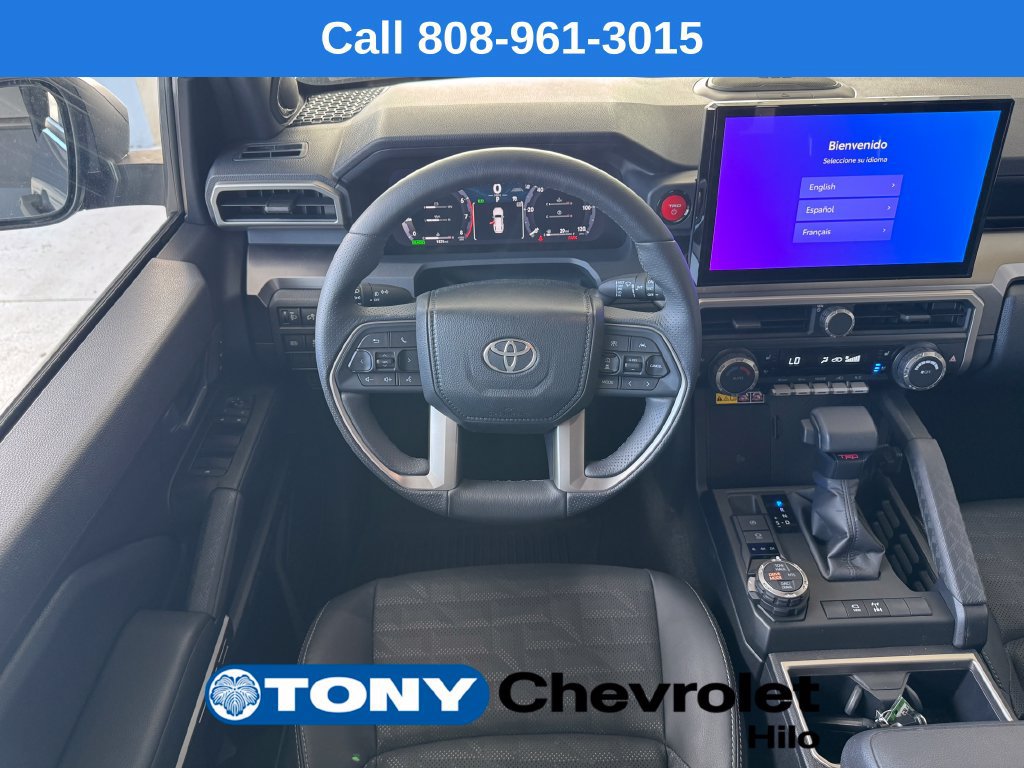 Used 2025 Toyota 4Runner TRD Off-Road Premium AWD/4WD image 16