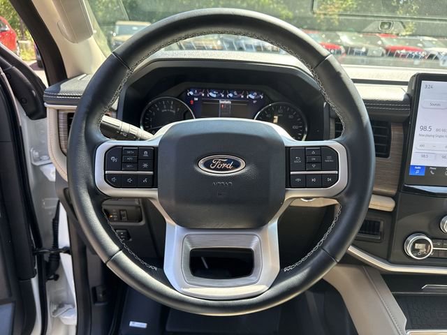 Used 2024 Ford Expedition Limited AWD/4WD image 14