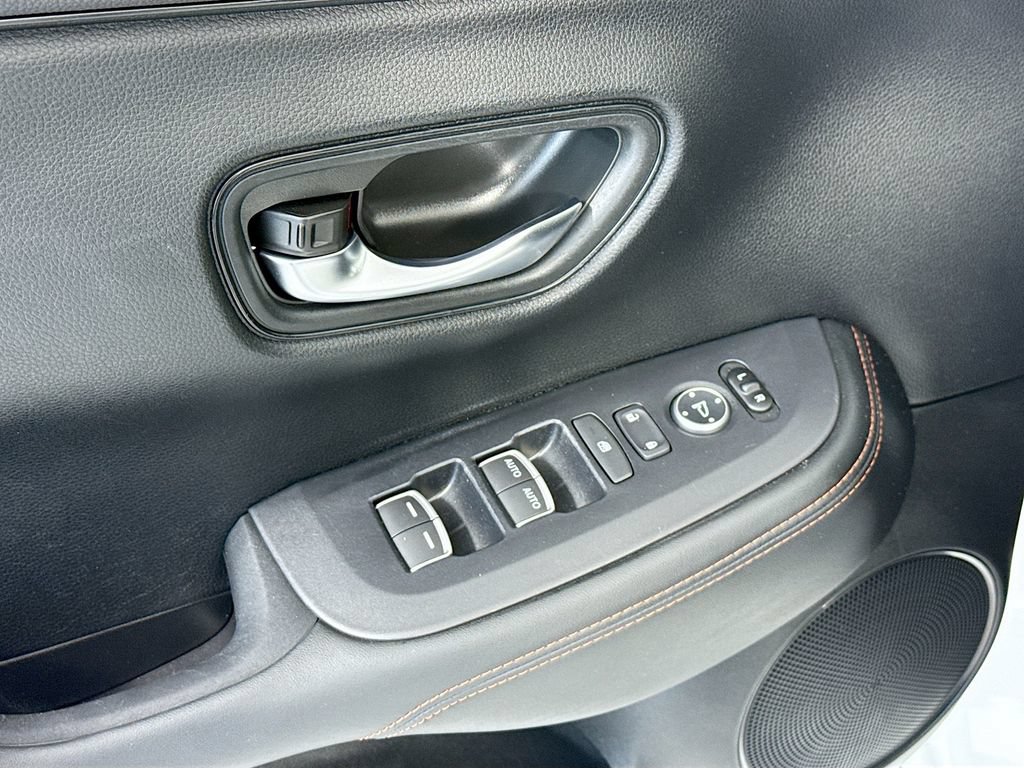 Used 2024 Honda HR-V Sport image 23