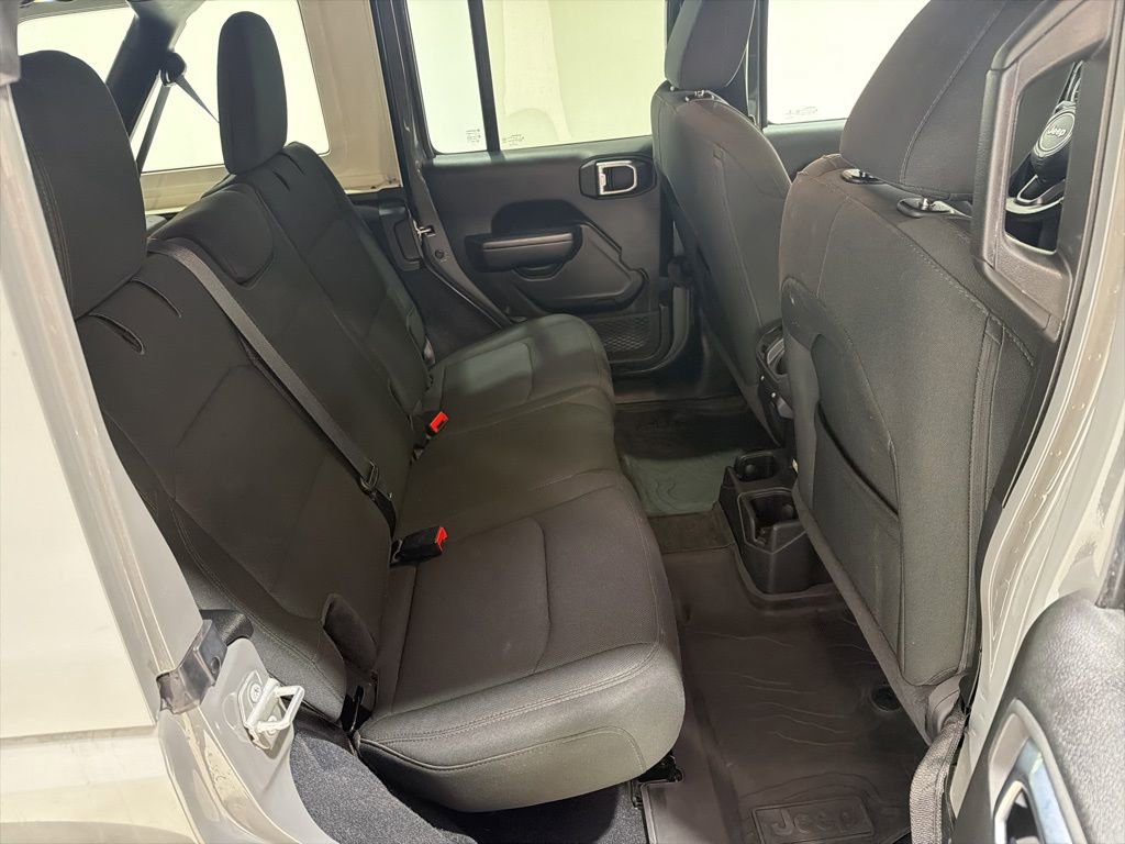 Used 2022 Jeep Wrangler Unlimited Sport image 28