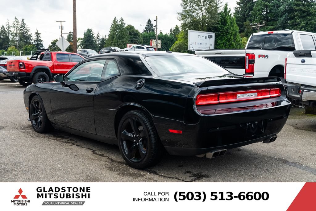 Used 2013 Dodge Challenger R/T Plus RWD image 5