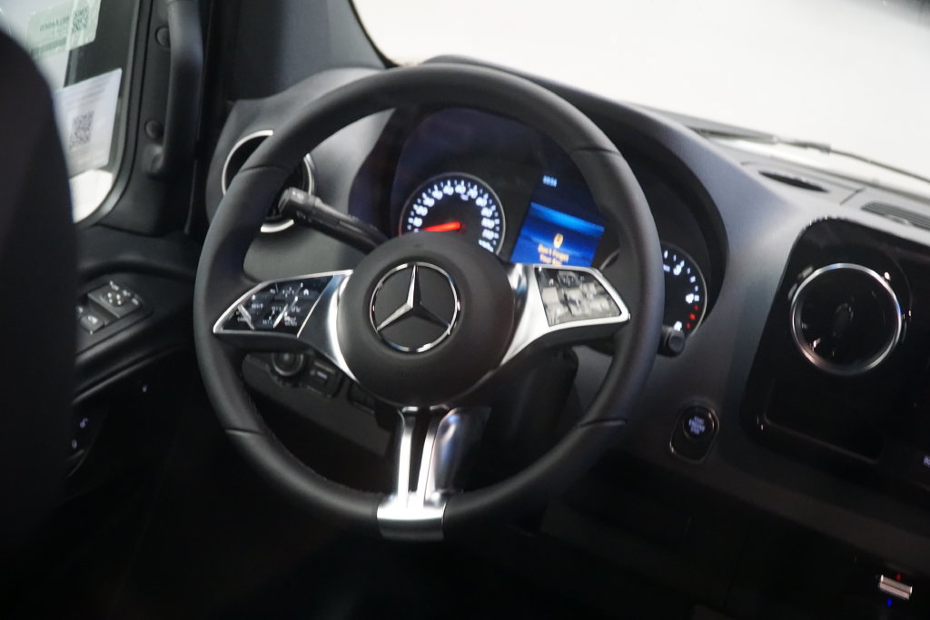 New 2026 Mercedes-Benz Sprinter 2500 image 11